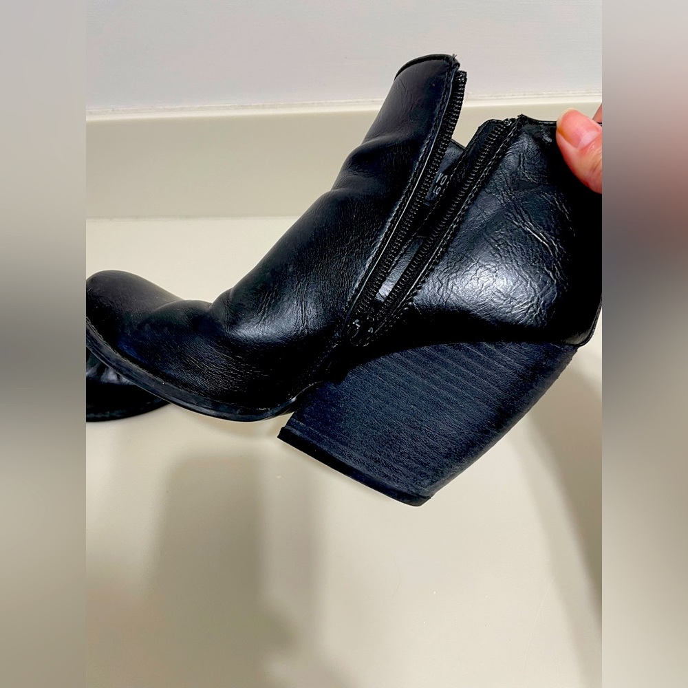 Very Volatile black leather wedge bootie